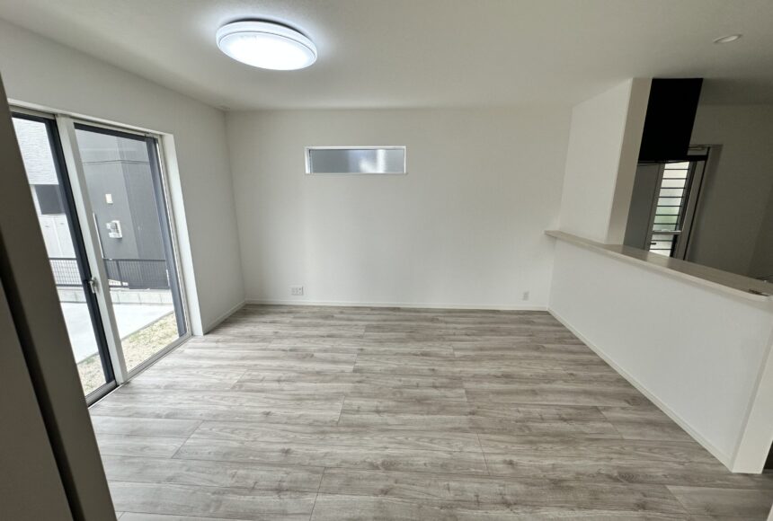 熊本市東区小峯2丁目　２階建　４LDK