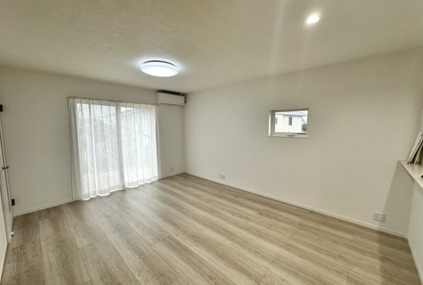 熊本市北区清水東町　２階建　４SLDK