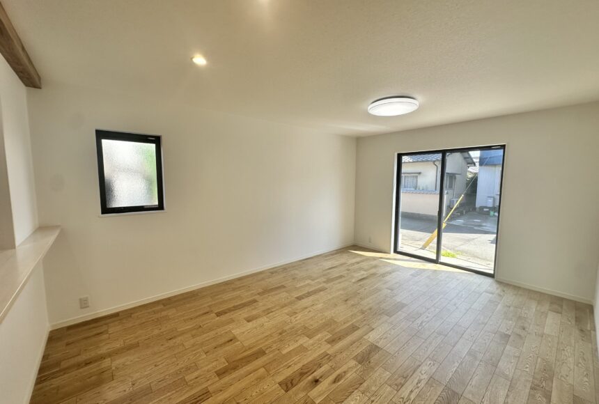 熊本市南区良町3丁目　２階建　４SLDK