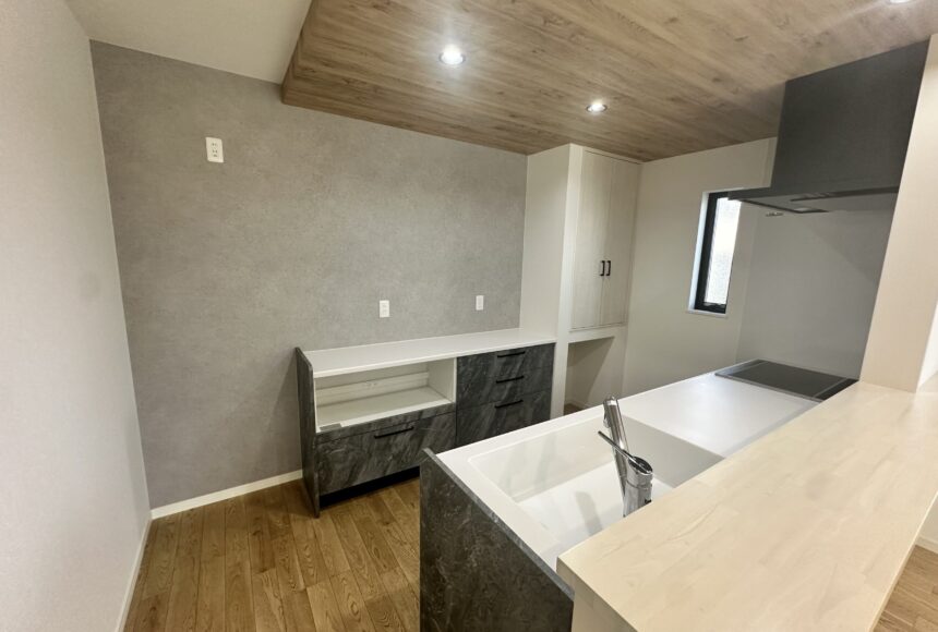 熊本市南区良町3丁目　２階建　４SLDK