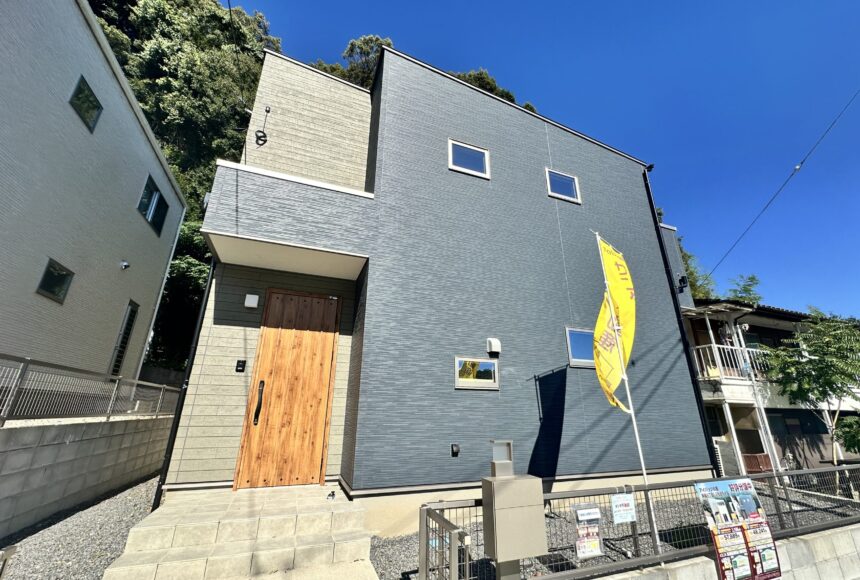 熊本市中央区黒髪4丁目 2階建 4SLDK