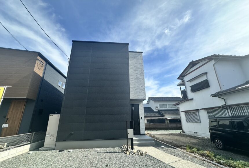 熊本市北区麻生田5丁目　２階建　4SLDK