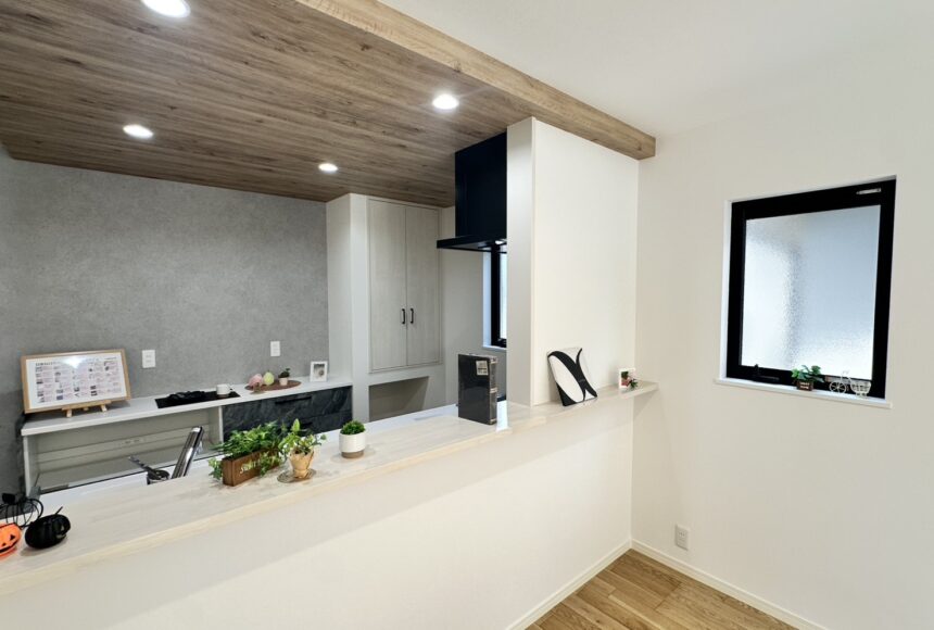 熊本市北区舞尾　２階建　４SSLDK