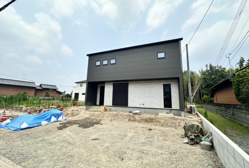 熊本市北区明徳町　２階建　４SLDK