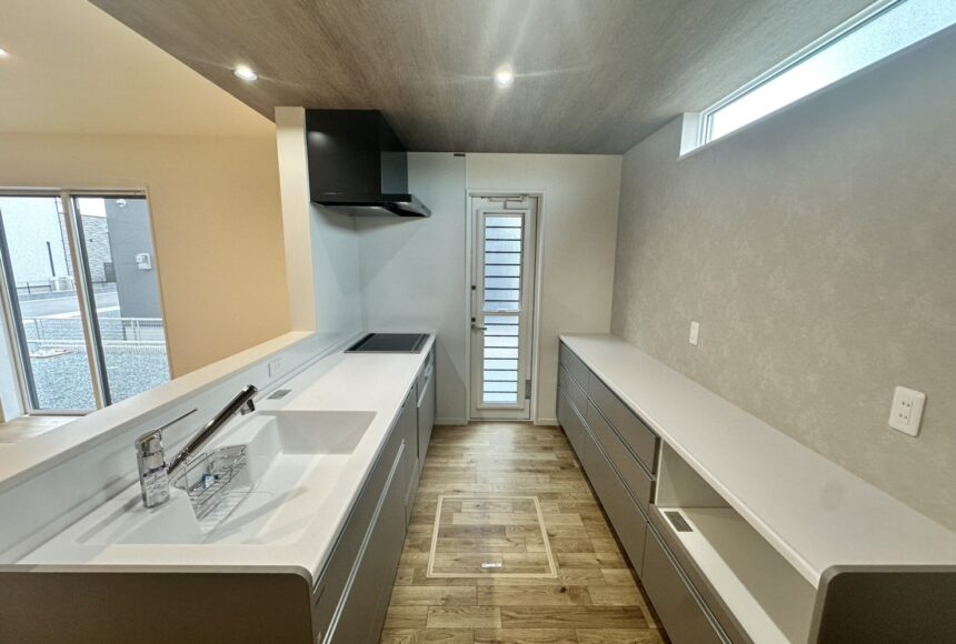 合志市豊岡11号地　２階建　４SLDK