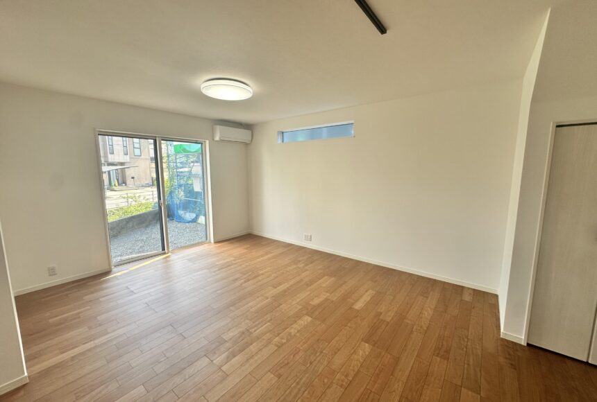 熊本市南区上ノ郷2丁目　２階建　４SLDK