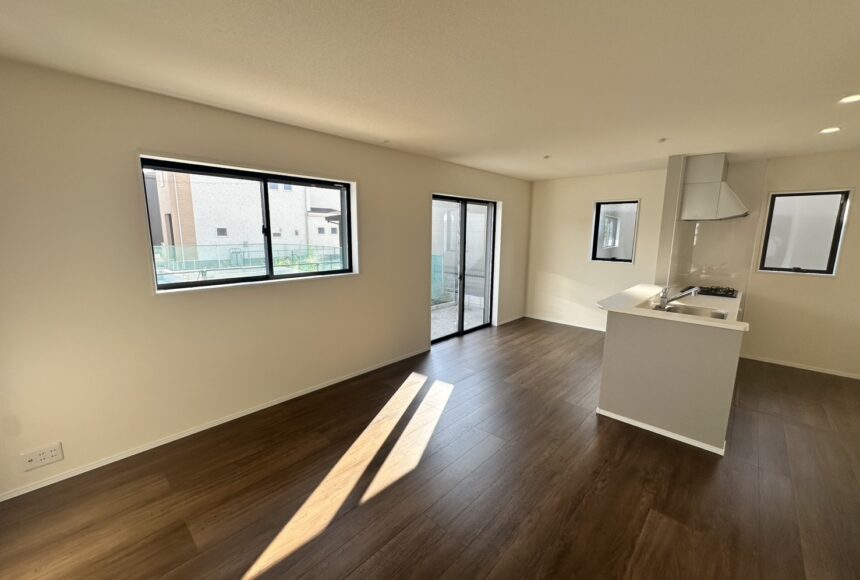 熊本市西区城山半田2丁目2号棟　2階建　4LDK