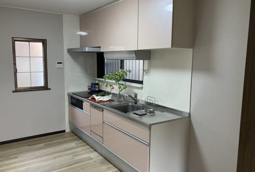 熊本市東区長嶺西1丁目　中古住宅　2階建　４SLDK