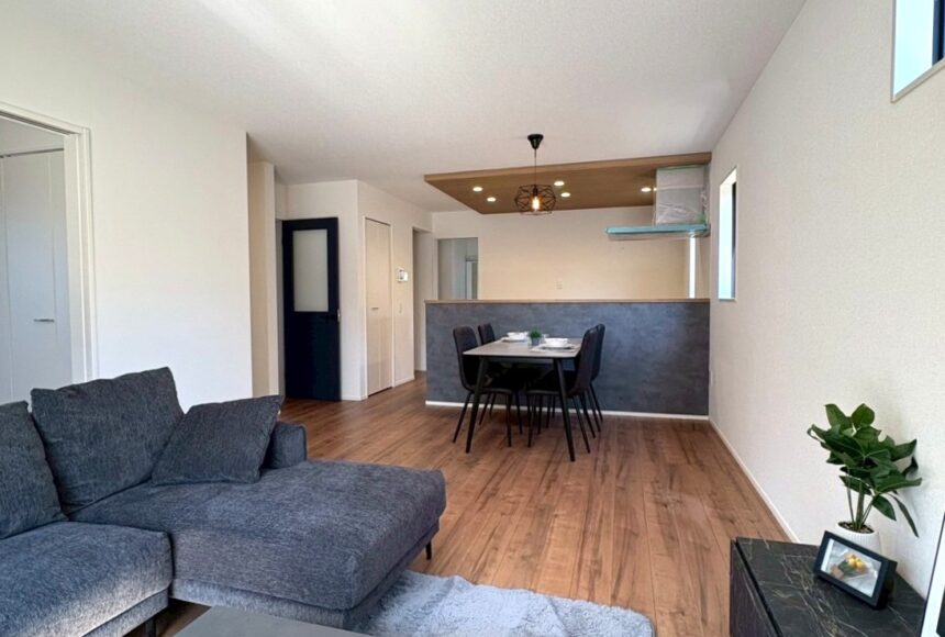 熊本市北区室園町1期　1号棟　2階建　4LDK