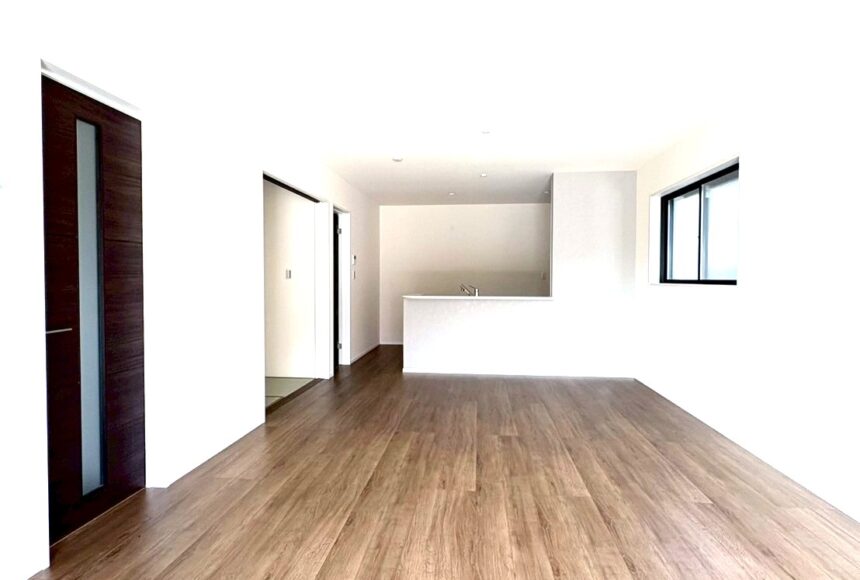 北区龍田第4　2号棟　2階建　4LDK