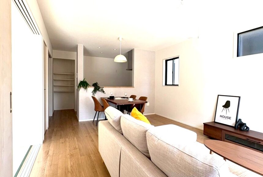 熊本市西区谷尾崎町1期　2号棟　2階建　4SLDK　