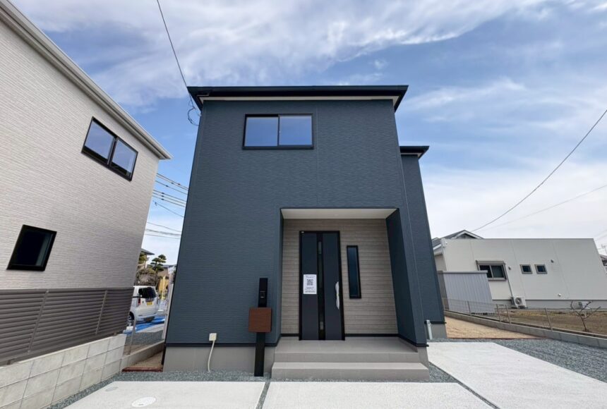 熊本市西区上代3丁目　2号棟　2階建　4LDK