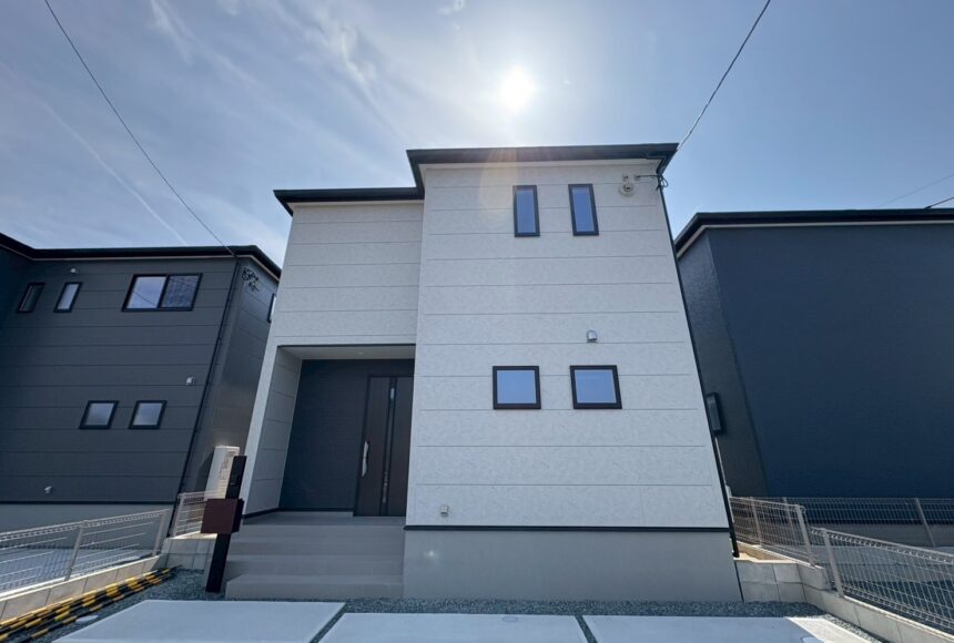 熊本市西区上代3丁目　3号棟　2階建　4LDK