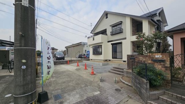 南区城南町下宮地　2階建　3SLDK