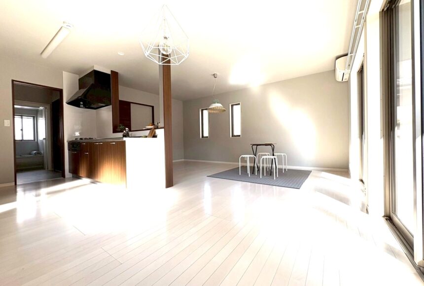 熊本市東区花立5丁目　再生住宅　2階建　3LDK