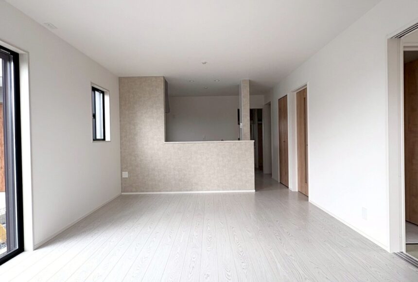 熊本市南区元三町1丁目　8号棟　2階建　4LDK