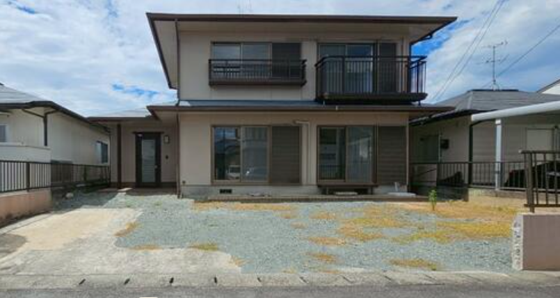 上益城郡益城町大字古閑　2階建　３LDK