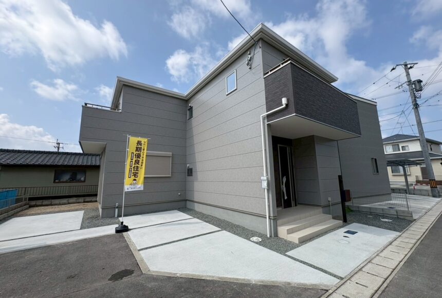 熊本市南区八分字町第4　1号棟　2階建　4LDK