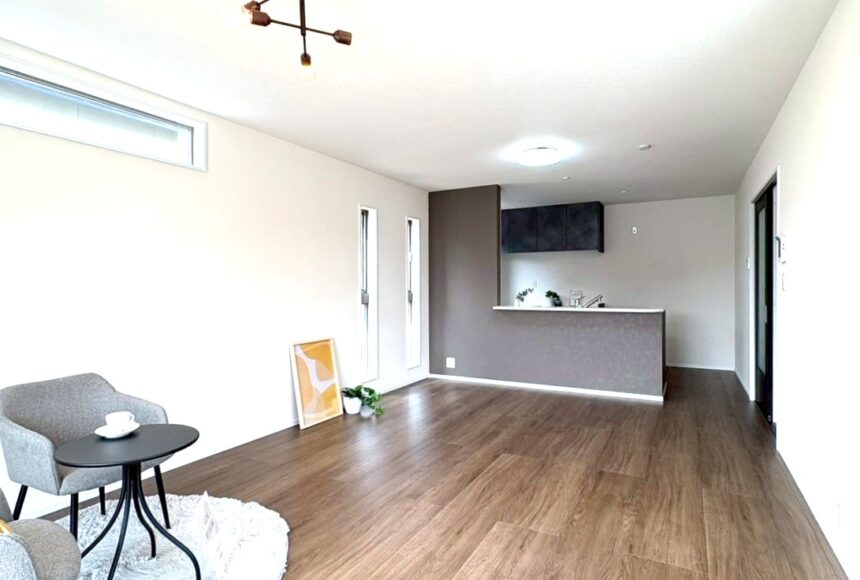 熊本市南区八分字町第4　1号棟　2階建　4LDK