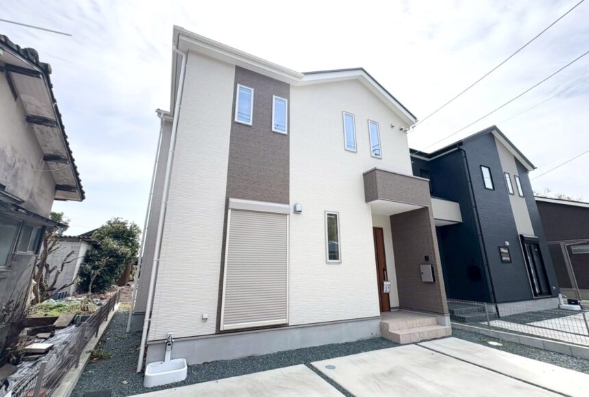 菊池郡菊陽町津久礼　2階建　4LDK