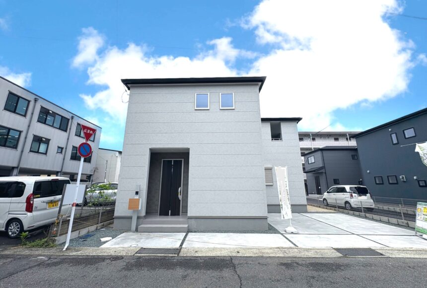 熊本市東区尾ノ上1丁目 １号棟　2階建　4LDK