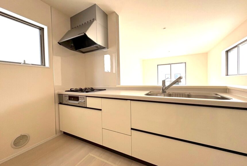 熊本市東区尾ノ上1丁目 １号棟　2階建　4LDK