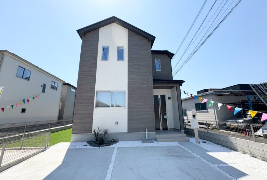 熊本市南区出仲間2丁目　B号棟　2階建　4LDK