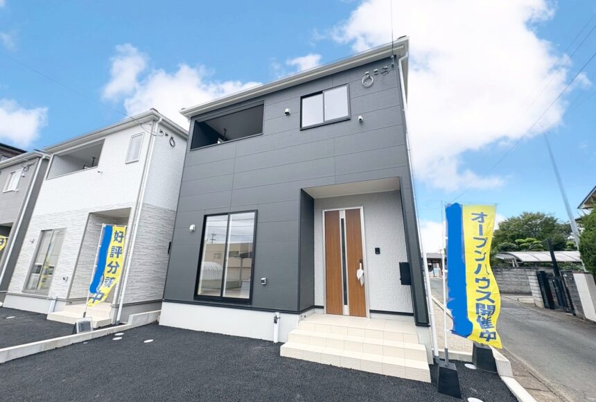 熊本市東区花立第11　 2号棟　2階建　4LDK