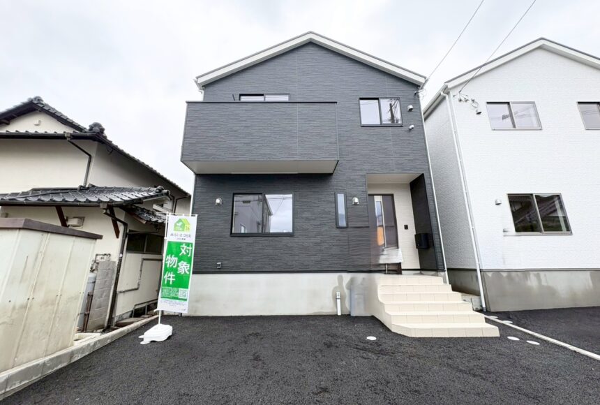熊本市北区麻生田 2号棟　2階建　4LDK