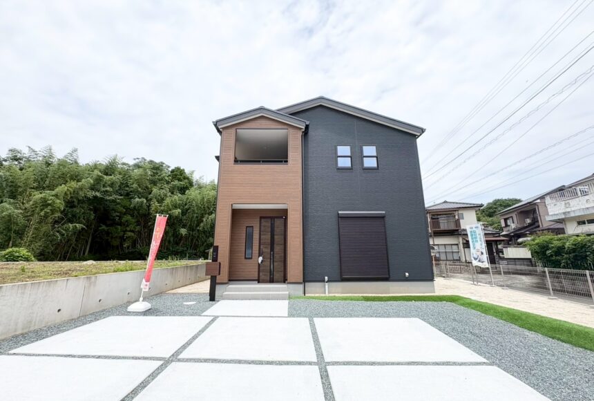 熊本市北区楠野町 第2　 1号棟　2階建　4LDK