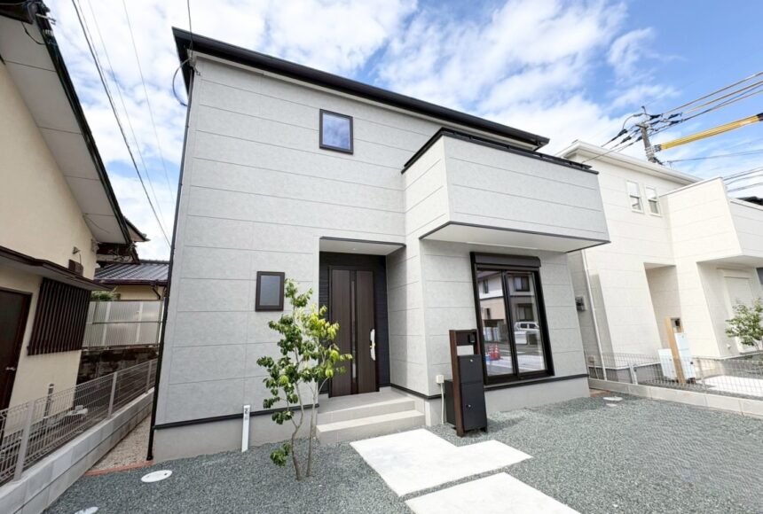 熊本市南区野口1丁目　 5号棟　2階建　4LDK+WIC