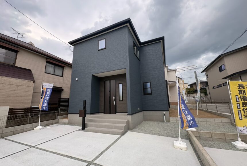 熊本市東区榎町 1号棟　2階建　4LDK